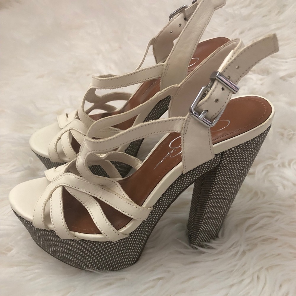 Jessica Simpson platform heels size 6
